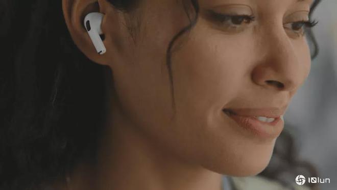 即时翻译 三代AirPods Pro导入革新技术CQ9电子有限公司传苹果为AirPods加入语音(图2)
